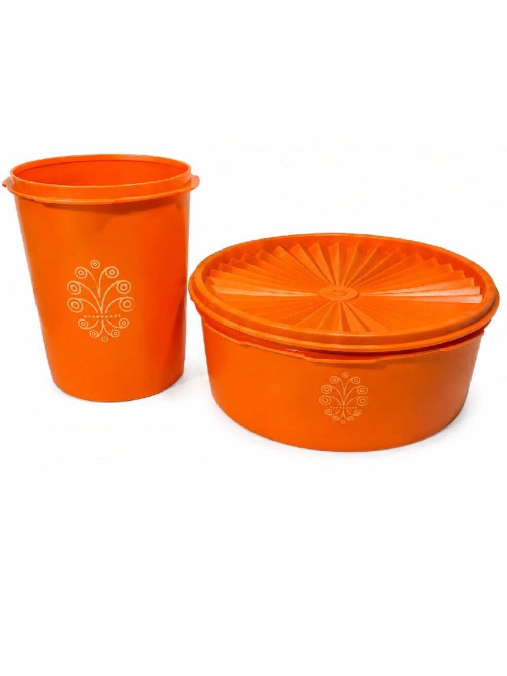 3 Pcs TUPPERWARE Orange Servaliers Containers #1204-3,1205-26 and 811-6